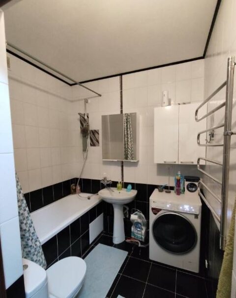 3-к. квартира, 89 м2, 1/5 эт.