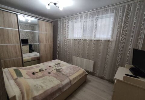 3-к. квартира, 89 м2, 1/5 эт.