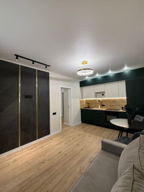 2-к. квартира, 65 м2, 12/16 эт.