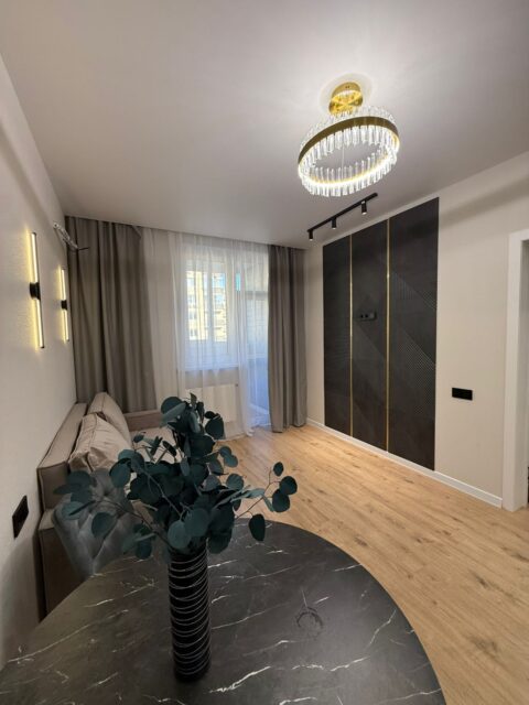 2-к. квартира, 65 м2, 12/16 эт.