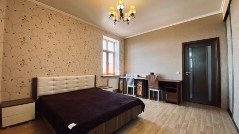 3-к. квартира, 108 м2, 8/14 эт.