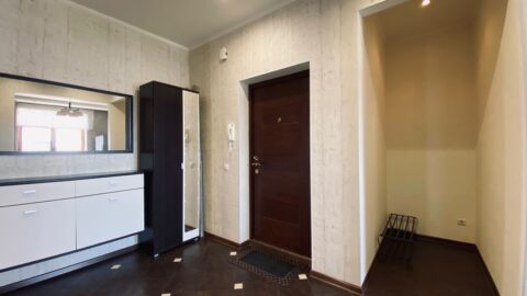 3-к. квартира, 108 м2, 8/14 эт.