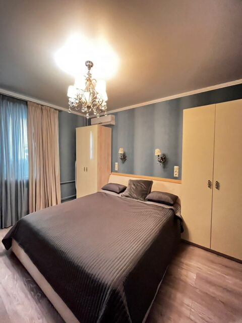 3-к. квартира, 80 м2, 14/17 эт.
