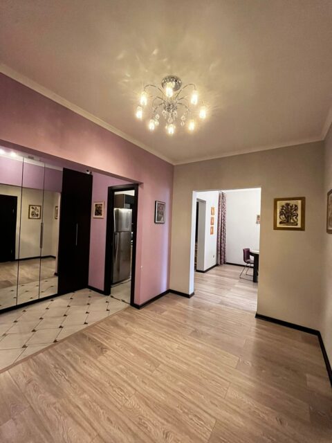 3-к. квартира, 80 м2, 14/17 эт.