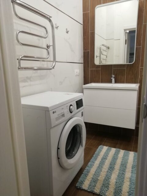 2-к. квартира, 70 м2, 5/15 эт.