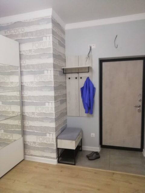 2-к. квартира, 70 м2, 5/15 эт.