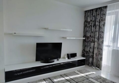 2-к. квартира, 70 м2, 9/13 эт.