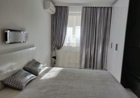 2-к. квартира, 70 м2, 9/13 эт.