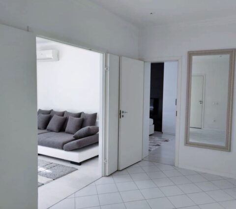 2-к. квартира, 70 м2, 9/13 эт.