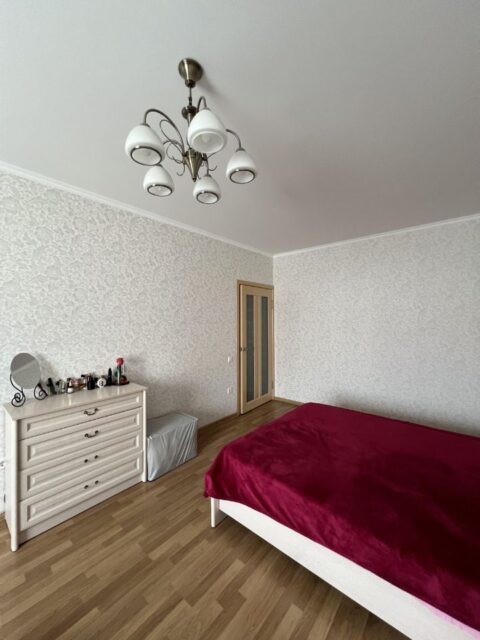 2-к. квартира, 75 м2, 8/16 эт.