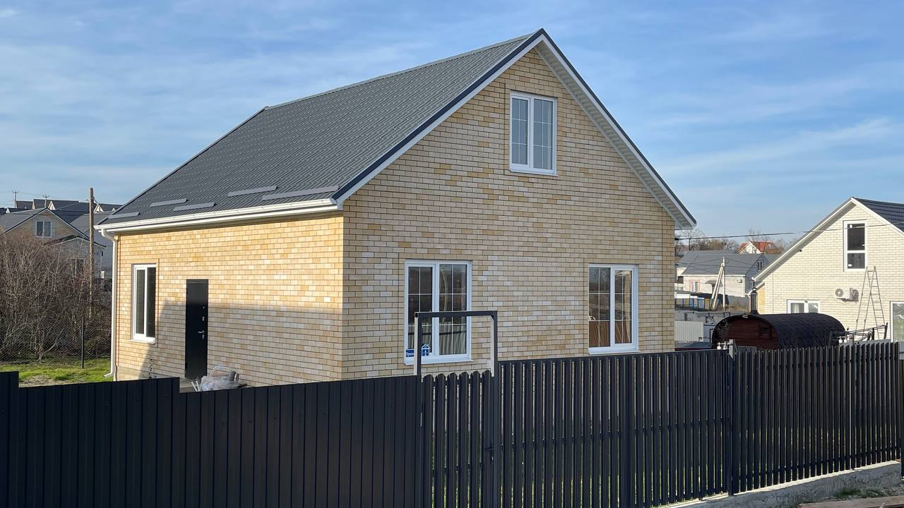 Дом, 149 м2. КП Северская.