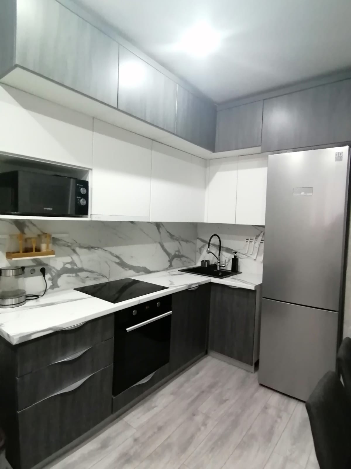 foto-1-komnatnaya-40-m2-19-19-et-na-rossinskogo