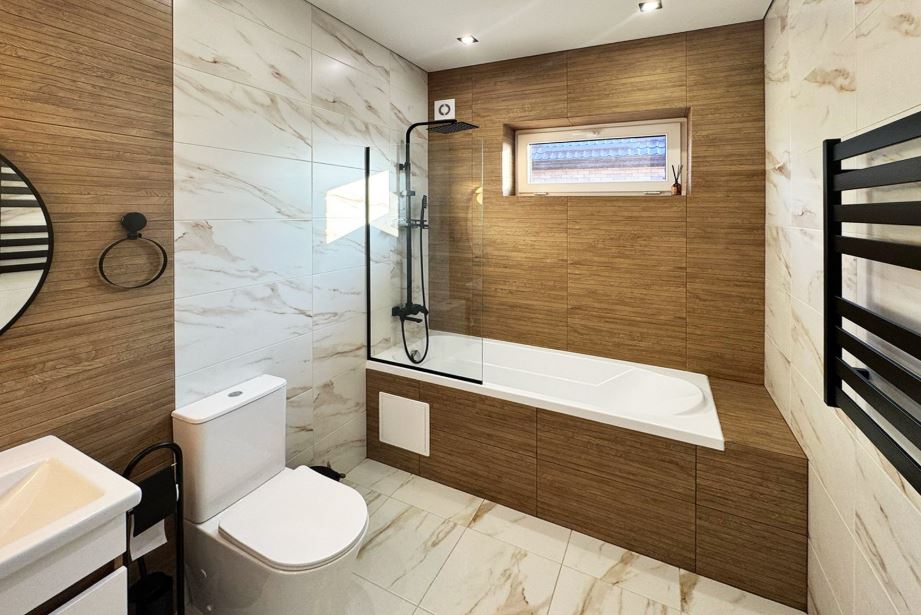 Дом, 140 м2. Дизайнерский ремонт. КП Инноваторы клуб.