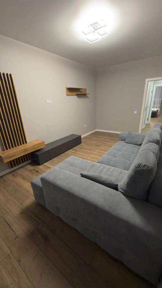 2 комнатная квартира, 60 м2, 5/18 эт.