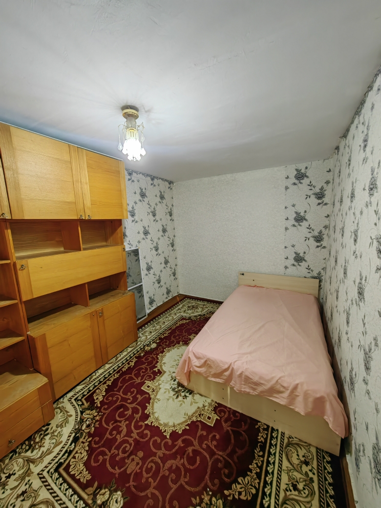3 комнатная квартира 60 м2 1/5 в Центре Краснодара