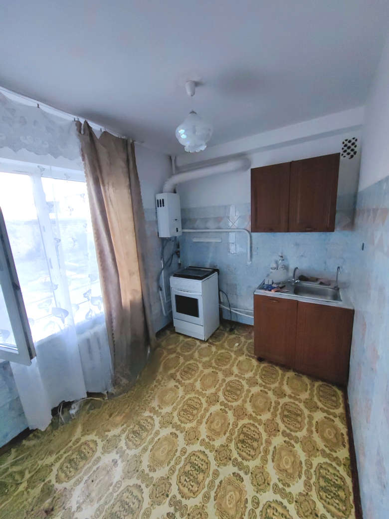3 комнатная квартира, 60 м2, 1/5 эт.